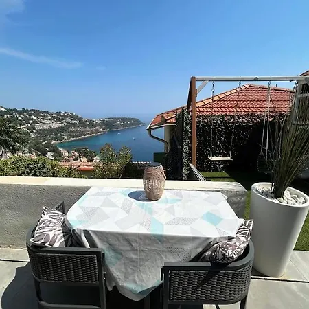 Vue Dans Moderne Appartement *