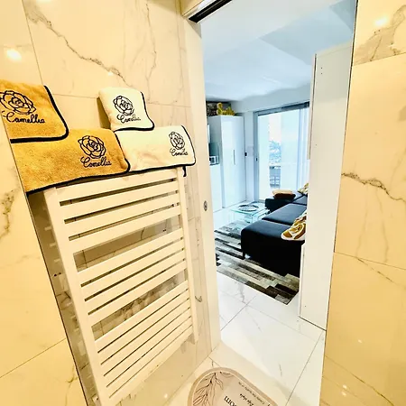 Vue Dans Moderne Apartamento Roquebrune-Cap-Martin